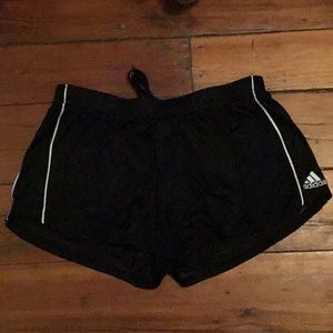 🔴 Adidas Shorts. Size Large